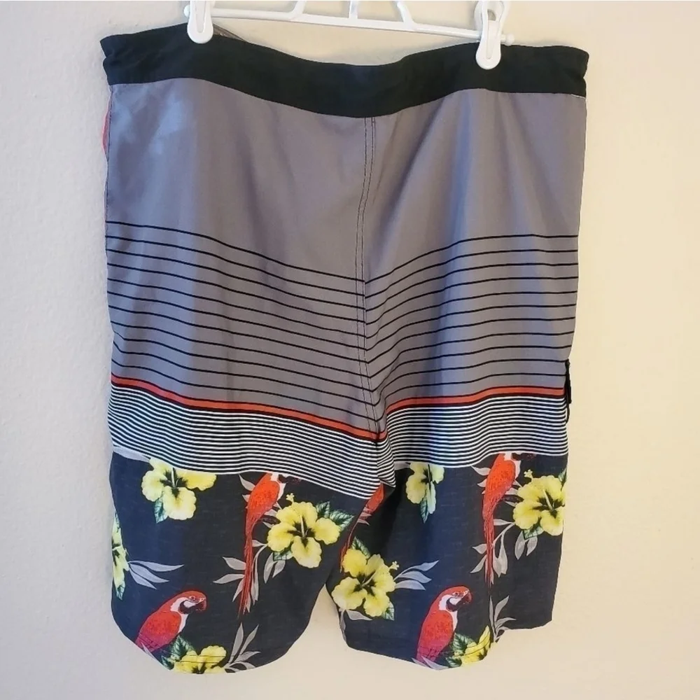 Ocean current brand men' swim trunks in size 36.